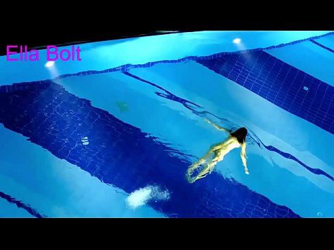 ❤️ Je ne peux pas m'arrêter de regarder, jeune blonde prise en train de nager nue dans la piscine de la station ELLA BOLT. ️ Porno de qualité at porn fr.hentaiteca.ru ❤