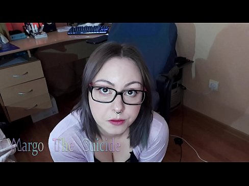 ❤️ Une fille sexy avec des lunettes suce profondément un gode devant la caméra ️ Porno de qualité at porn fr.hentaiteca.ru ❤
